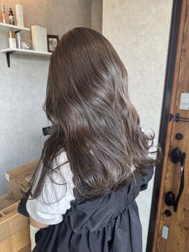 グーテ(Gute) 透明感ash