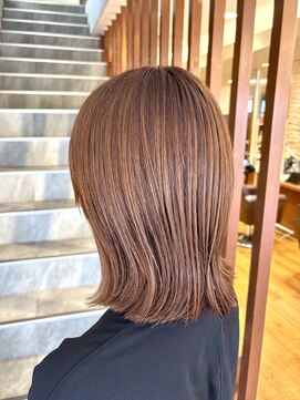 ヴィサージュメゾン(VISAGE maison) 外はね切りっぱなしボブ