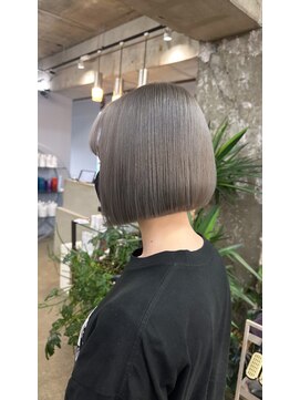 リラ バイ クオーレ(LIRA by CUORE) ～グレーカラー～