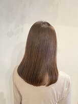 プルースラウンジ(Plus Lounge) ミディアムストレート内巻き30代40代