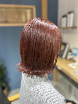 ノットドットビー(KNOT.B) 大人女性暖色外ハネボブ