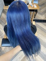マーレ(MARLE./)&nbsp;鮮烈コバルトブルー☆艶髪ケアブリーチで叶える韓国アイドルヘア