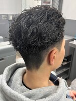 ノイセルヘアー(Noisyle Men's hair) リバースセンターパート/ニュアンスパーマ/ダウンバング/MEN'S