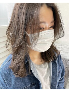 ラウレア(Laule'a) 20代30代40代愛されアッシュ綺麗めデジタルパーマスタイル