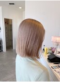 大人可愛いシルキーベージュヌーディーカラー20代30代セミディ