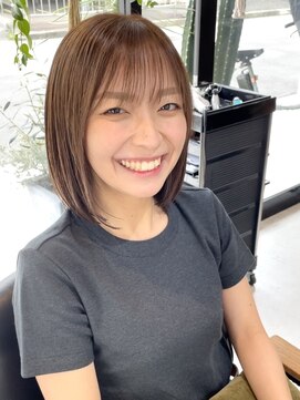 フェリア 池田(FERIA) ストレートボブ（田岡）