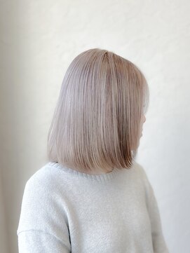 テン 栄店(tenn) ミルクティーベージュ/ケアブリーチ/イルミナカラー【kuroda】