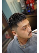 タイト スワッグ バーバーワークス(TIGHT SWAG BARBERWORKS)&nbsp;クロップスタイル×スキンフェード