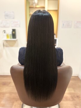 フリージア(freesia) 艶髪ストレート/髪質改善トリートメント/30代40代50代