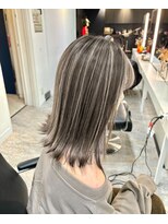 ブレンド 渋谷(BLend)&nbsp;ハイライトブルージュマチルダボブインナーグレージュ前髪