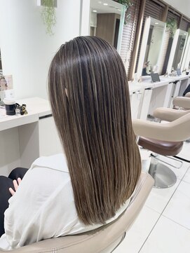 アッシュ 大宮店(Ash) 白髪ぼかしオリジナルハイライト