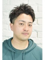 クオンヒール(QUON HEAL) 短髪アップバングフェザーショート刈り上げショート