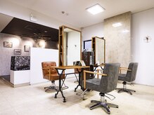 上品でお洒落なヘアカラーが得意です。ぜひご相談下さい。