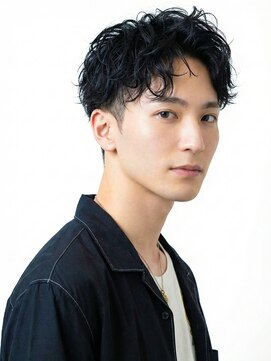 波巻きパーマ/センターパート/ニュアンスパーマ/メンズショート