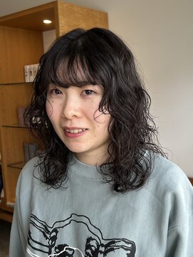 アクビー(AKuBii) ミディアムパーマ