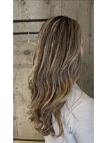 プラスシー(+C)&nbsp;積み重ねる大人の地毛にハイライト/福岡ハイライト