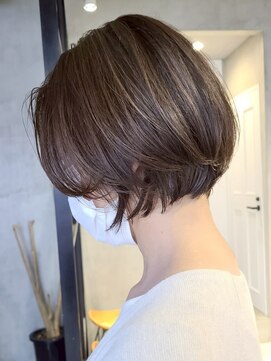 エリマ 調布(elima) 調布イルミナカラーマッシュショートヘアミルクティーベージュ