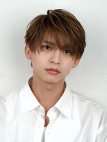 オーシャントーキョーオーバー 渋谷(OCEAN TOKYO OVER) 韓国マッシュセンターパートツーブロックフェザーパーマシャドウ