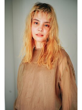 ルーム(Loom.) ブロンドニュアンスウェーブ【Loom./明治神宮前/原宿/表参道】