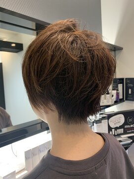 ディーヘアーデザイン(d.HAIR DESIGN) 束感のあるショート