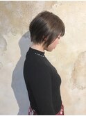 グレージュ／ショートボブ