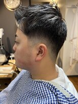 エクシアフロット(exia’D flot)&nbsp;爽やかアップバングスタイル 刈り上げショート 30代/40代