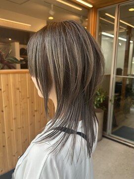 オアシス(oasis) 【oasisオグラ】くびれウルフレイヤーカット/グレージュカラー