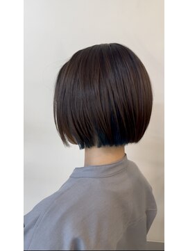 ヘアサロン カンパニュール(hair salon Campanule) 顎ラインボブ【ネイビーブルー】