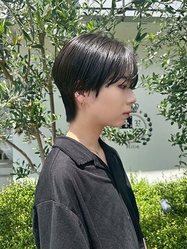 リリー(Rilie) ナチュラルショート/ボーイッシュ/大人可愛い/ハンサム