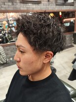 フォーコーナーズカットショップスリーセント 栄(FourCornersCutShop 3/cent)&nbsp;ツイストパーマ/ピンパーマ/スパイキーショート