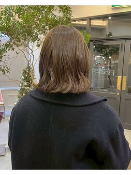 ヘアーアイスカルテット(HAIR ICI QUARTET) 20代30代◎透明感アッシュベージュ外ハネボブ小顔