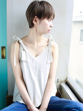 バース(BIRTH) 天神【BIRTH】耳かけワンサイドショート×ことりベージュ3