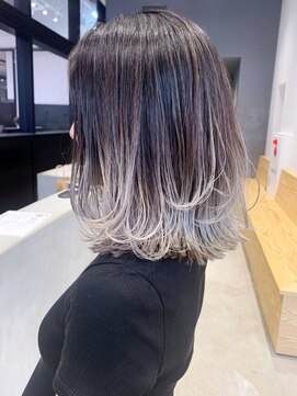 アルバム 銀座(ALBUM GINZA) ハイグラグレー_スリークボブ厚めバングローライト_ba286822