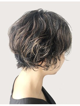 ブランコトレス 本巣(BLANCO tres) 抜け感パーマ