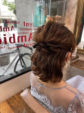 ヘアーワークス アンビエント(Hair works Ambient) ヘアセット#ルーズハーフアップ【Ayaka】