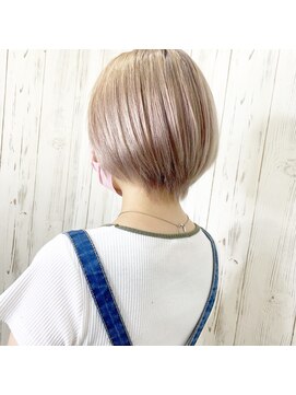 アンダーバーホワイト 南海難波店(_WHITE) ホワイトベージュ