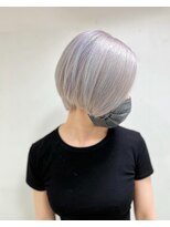 カリーナ(CARINA)&nbsp;ホワイトカラー/ラベンダーホワイト