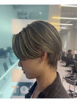 スキル(SKILL) センターパート/ニュアンスパーマ/メンズ縮毛矯正/パーマ落とし