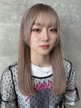 ルイス(L'wis) くびレイヤーエモージュグレーベージュレイヤーロング姫カット