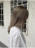ミルクティーベージュ