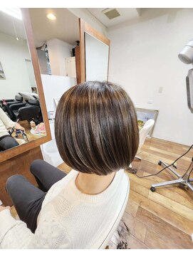 ジーウィズヘアー(G-with hair) ハイライトカラー、ボブ