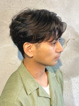 ニアウ 高崎店(Niau) メンズセンターパートニュアンスフェザーパーマ群馬高崎眉毛韓国