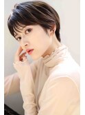 美容室シルエットショート