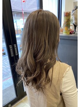 コスタ オブ リシェール(The COSTA of RICHAIR) グレージュ/アッシュベージュ/レイヤーカット/越谷