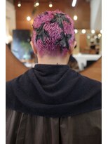 エディ(Edy)&nbsp;スパイキーショートケアブリーチダブルカラー外国人風眉毛カット