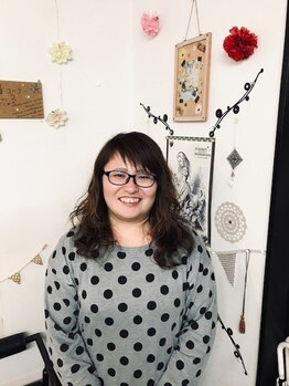 あかね美容室 田上店の写真/【駐車場有】大人女性に人気のサロン☆マンツーマンだから、細かな悩みも相談しやすい♪理想のスタイルに!