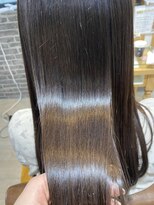 プラグ バイ ネオリーブ(plug by neolive) 艶感美人☆髪質改善トリートメント、酸熱トリートメント