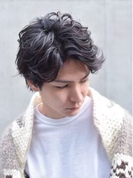 バイフィフス 原宿/表参道(by fifth) センターパート×ハイクオリティパーマ