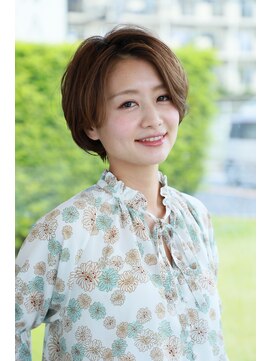 キッカ 朝日ヶ丘(CHICCA) 大人可愛い丸みショートボブ