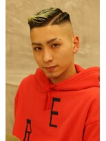 にもう&nbsp;ドラゴンバング　サイドパート　スキンフェードカット ３